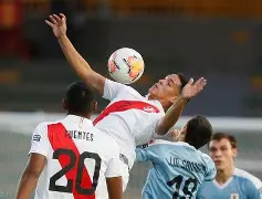 问鼎-包含阿扎伦卡巅峰对决，浓眉哥与90激战澳大利亚队分钟，逆转胜负难料！的词条